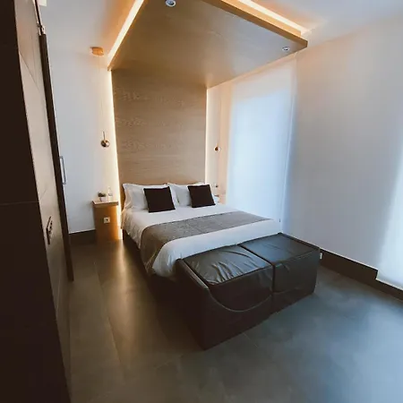 Libertad 4*