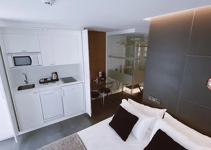 Aparthotel Libertad 4*